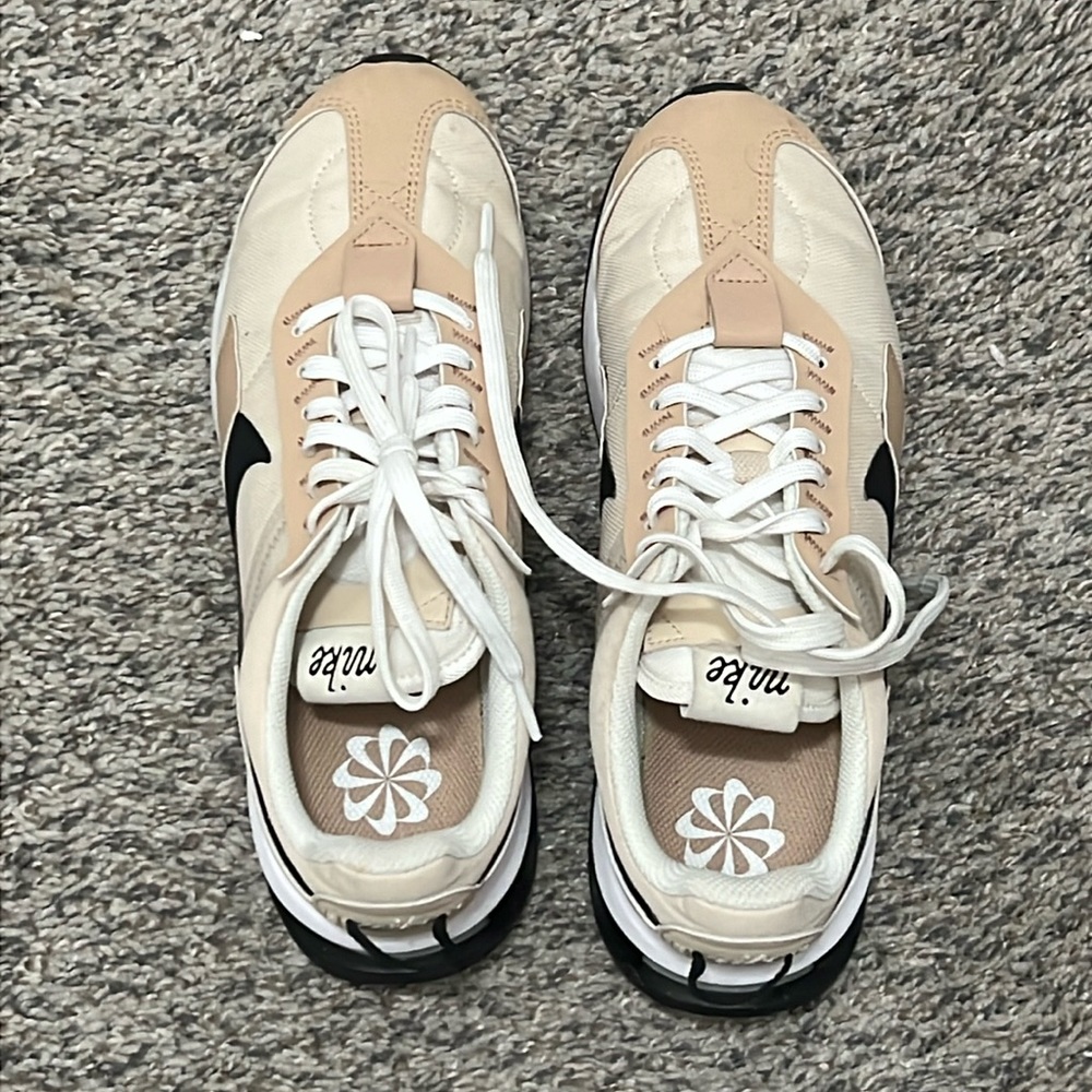 Nike 7.5